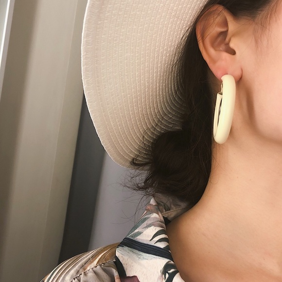 Yellow and White Cute Hoop Earrings - Picture 5 of 7